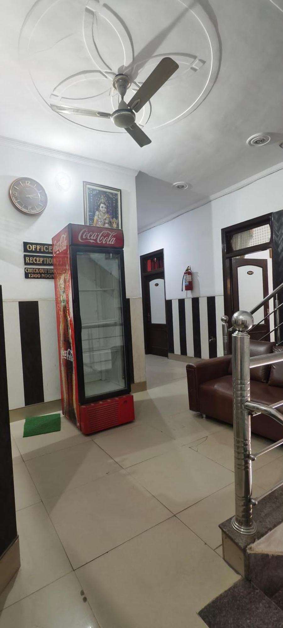 Surya Hotel Sirsa Eksteriør bilde