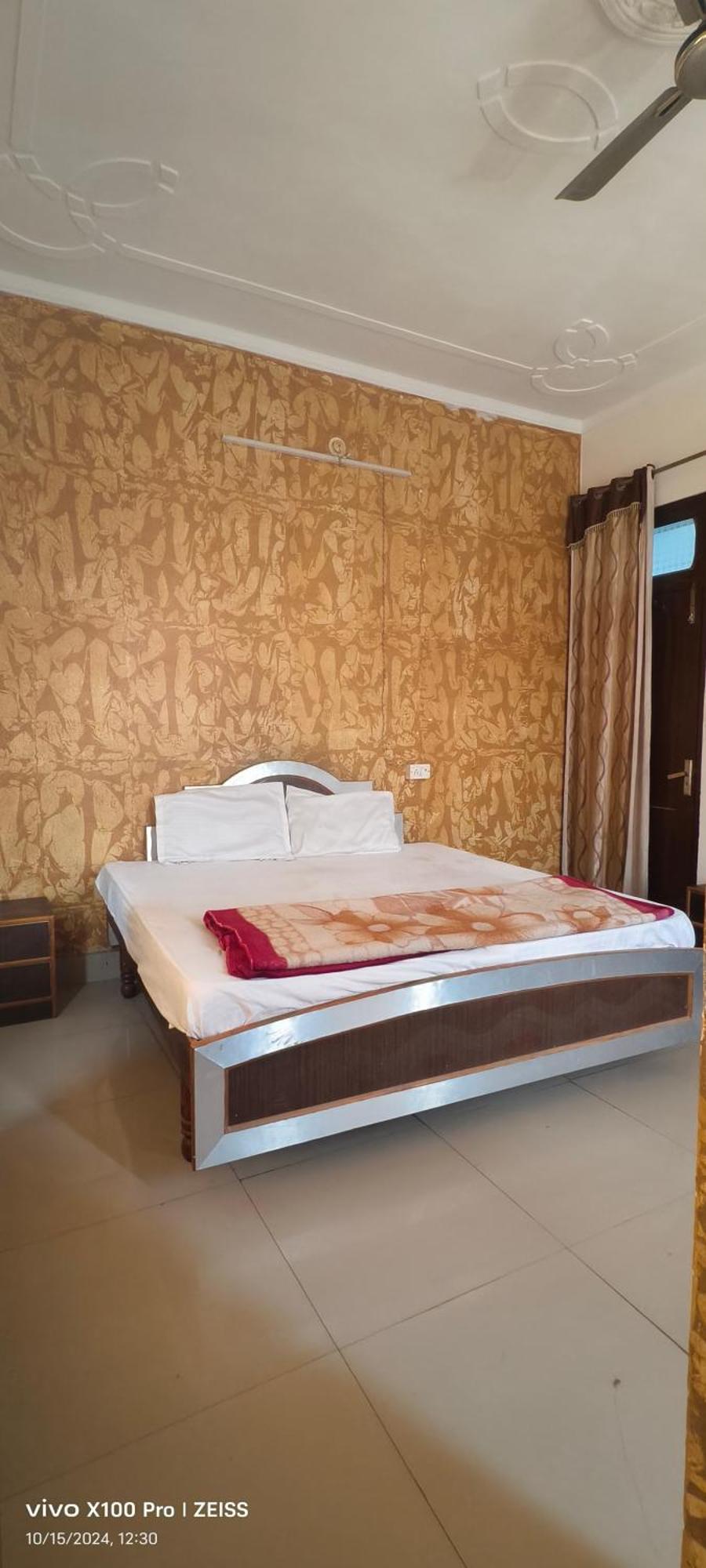 Surya Hotel Sirsa Eksteriør bilde